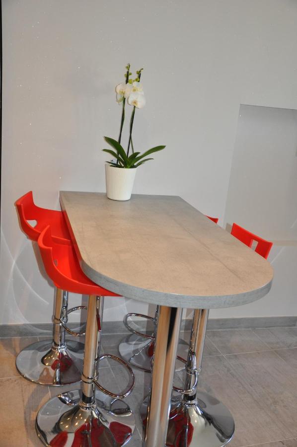 Mandana Apartment เอวิยงเลบานส์ ภายนอก รูปภาพ